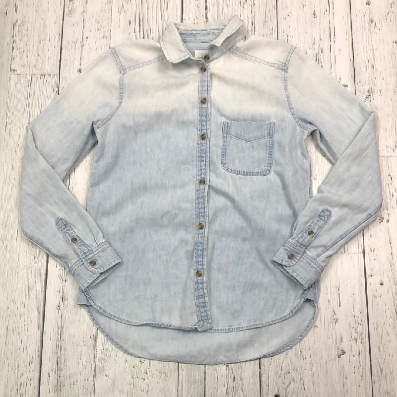 American Eagle blue shirt - Hers XS-- Print Jacquard Patchwork