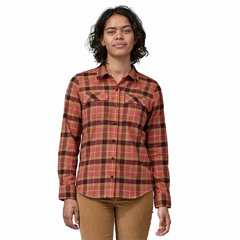 Patagonia Women's Long-Sleeved Organic Cotton Midweight Fjord Flannel Shirt-- Chenille Brocade Lace