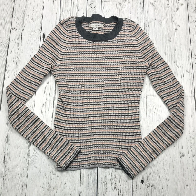 American Eagle grey pink striped shirt - Hers XS-- Welt Pockets Slit Pockets Flap Pockets American Eagle grey pink striped shirt - Hers XS-- Welt Pockets Slit Pockets Flap Pockets