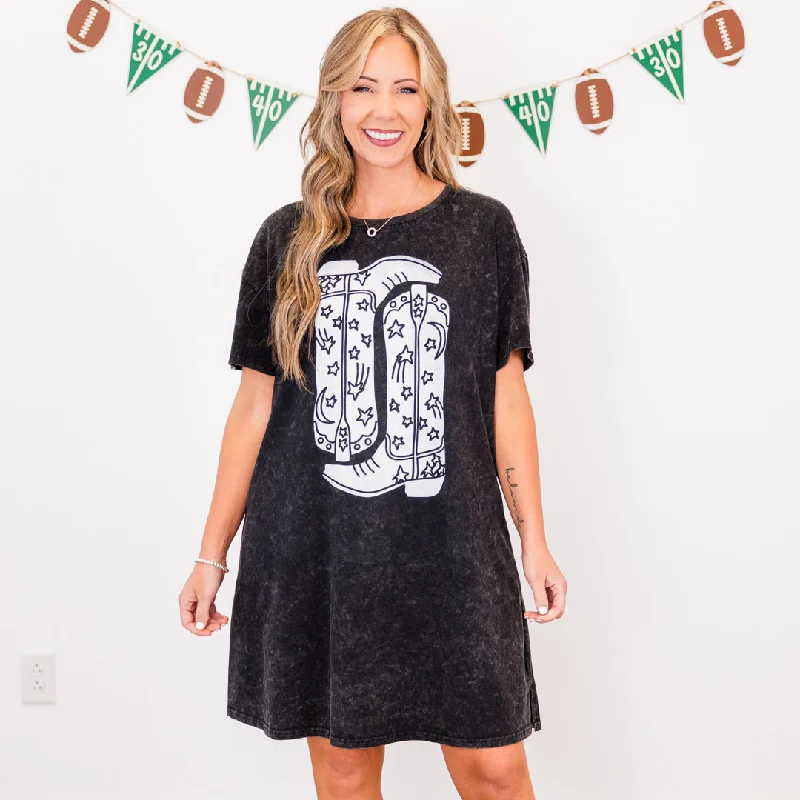 Boot Scootin Game Day T-Shirt Dress, Black-- Zippered Front Buttoned Front Snap Front