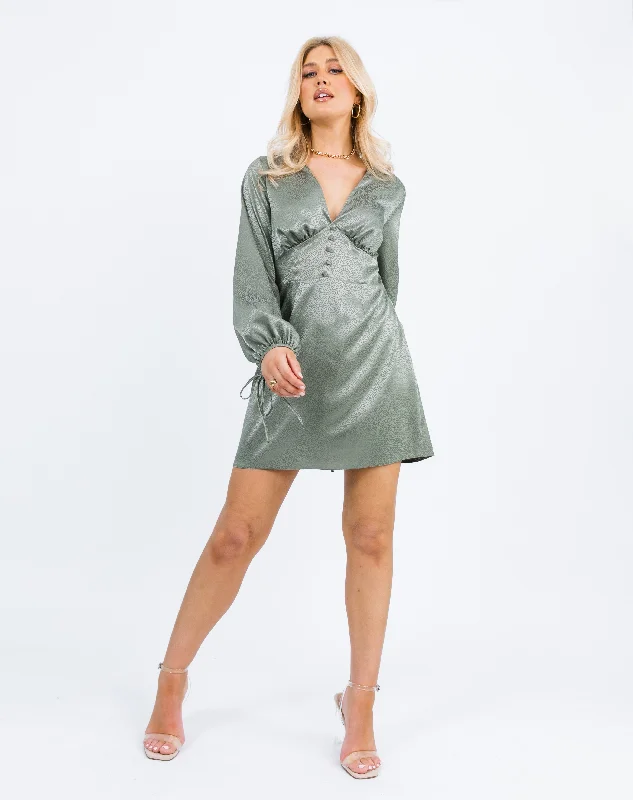 Long Sleeve Tea Mini Dress in Green Leopard Jacquard | Dea Cozy Sweater Mini Dress