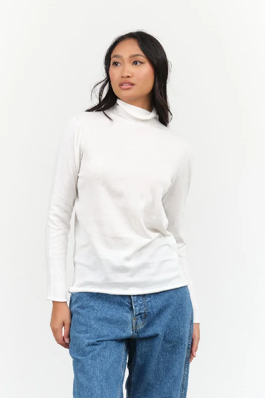 Agnes Sweater in White Iron Safe Non-Iron Wrinkle Free