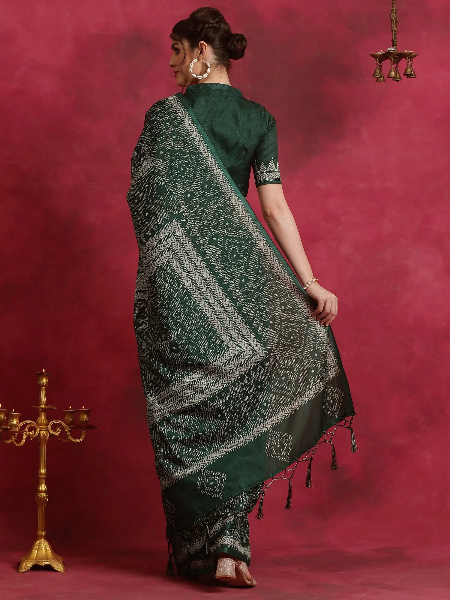 Saree Mall Women's Manipuri Green Printed Designer Saree With Blouse Piece-KNTHAC902 Short Sleeve Blouse Saree Mall Women's Manipuri Green Printed Designer Saree With Blouse Piece-KNTHAC902 Short Sleeve Blouse